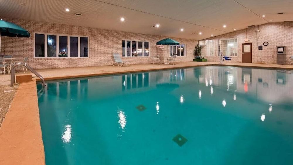 Days Inn By Wyndham Whitmore Lake Bagian luar foto