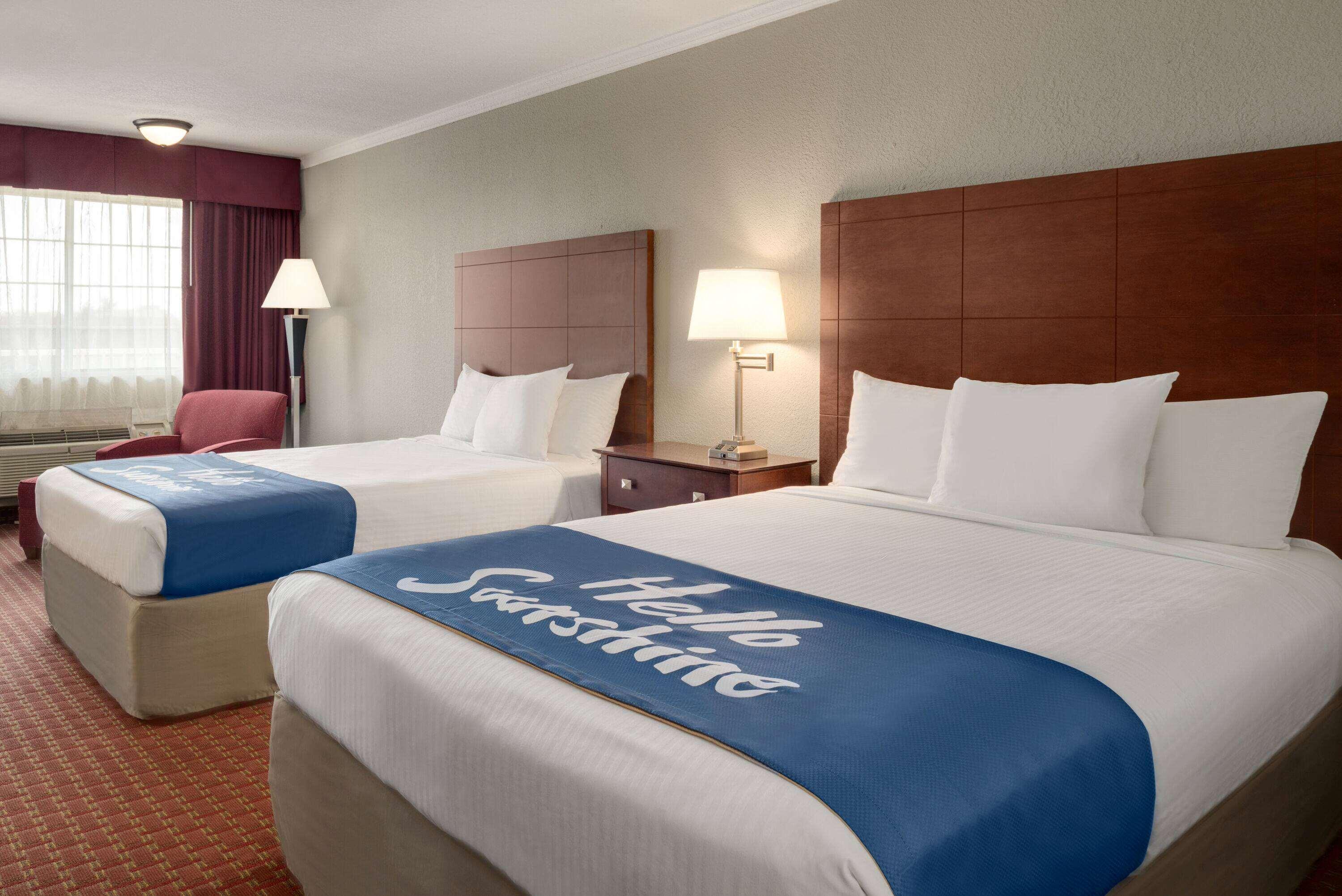 Days Inn By Wyndham Whitmore Lake Bagian luar foto
