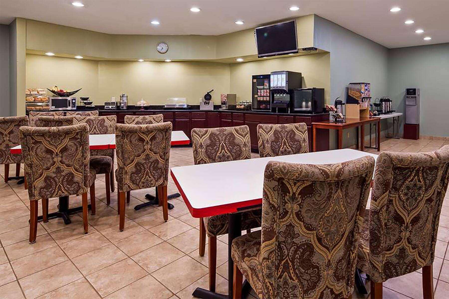 Days Inn By Wyndham Whitmore Lake Bagian luar foto